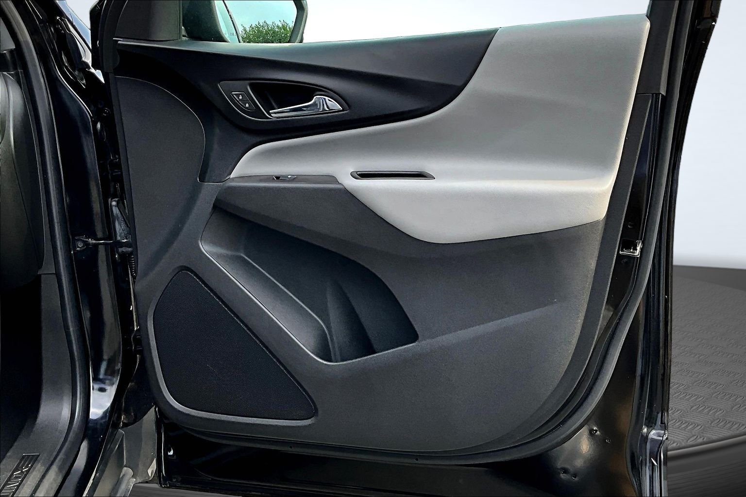 Used 2022 Black Chevrolet LS image 25