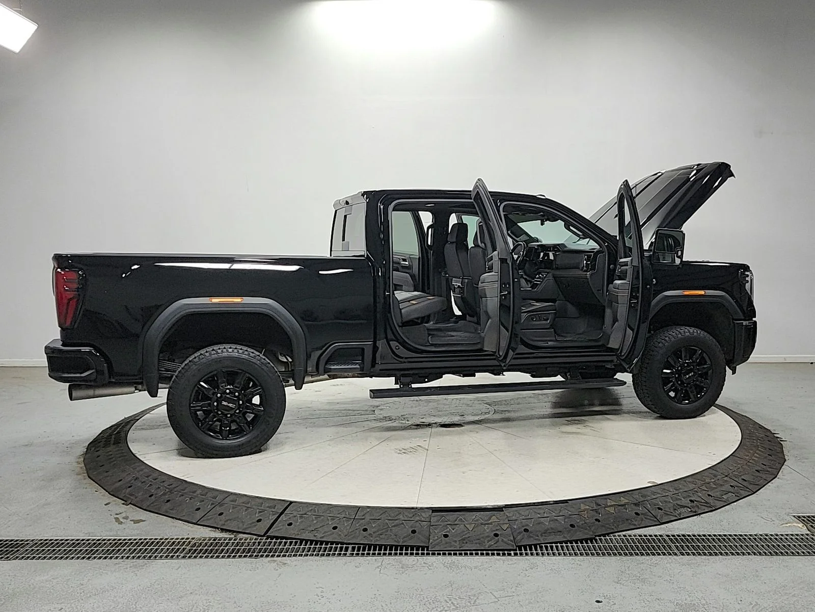 Used 2024 Black GMC AT4 image 16
