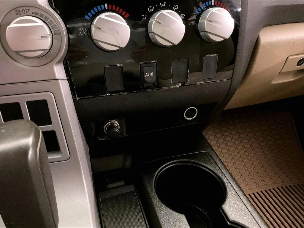 Used 2007 Beige Toyota SR5 image 37