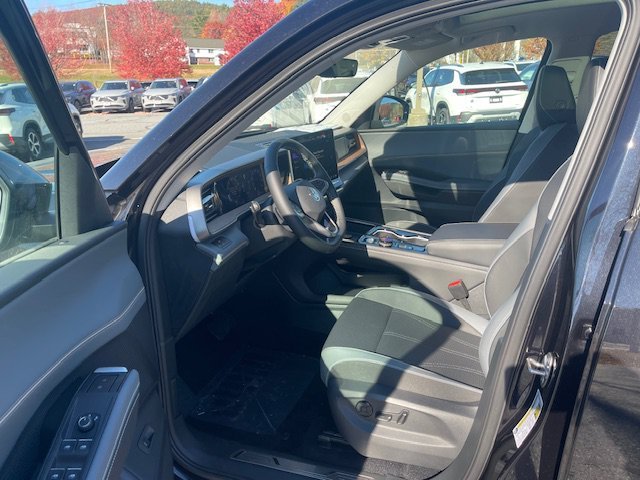 New 2027 Deep Black Pearl Volkswagen 2.0T SE w/ Technology image 5