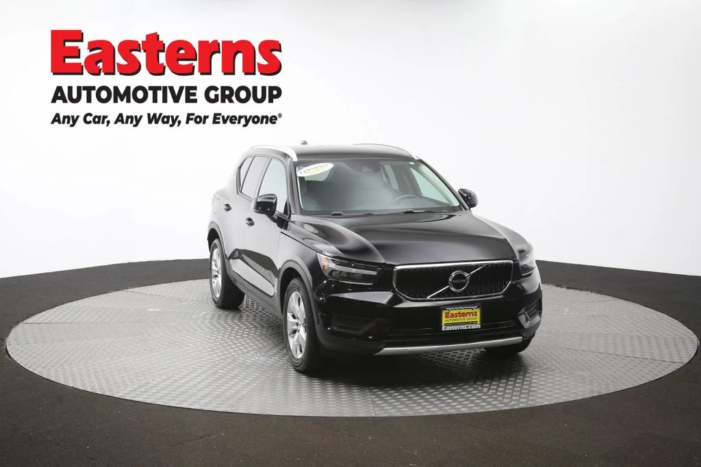 Used 2019 Black Volvo Momentum image 49