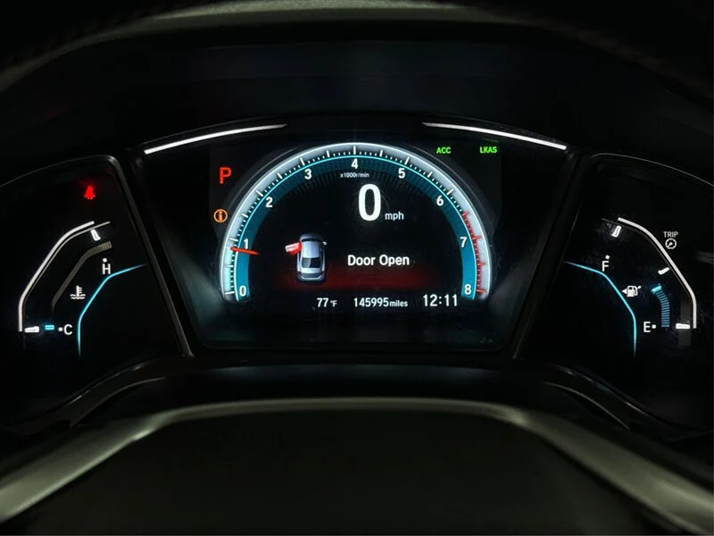 Used 2016 Black Honda Touring image 15