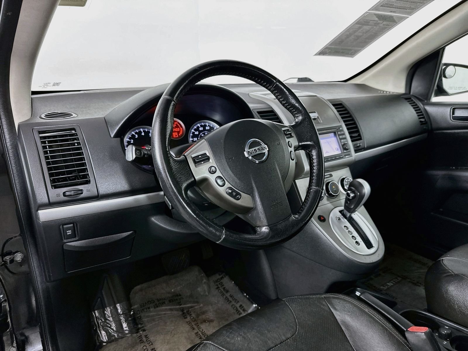 Used 2011 Super Black Metallic Nissan 2.0 SL image 10