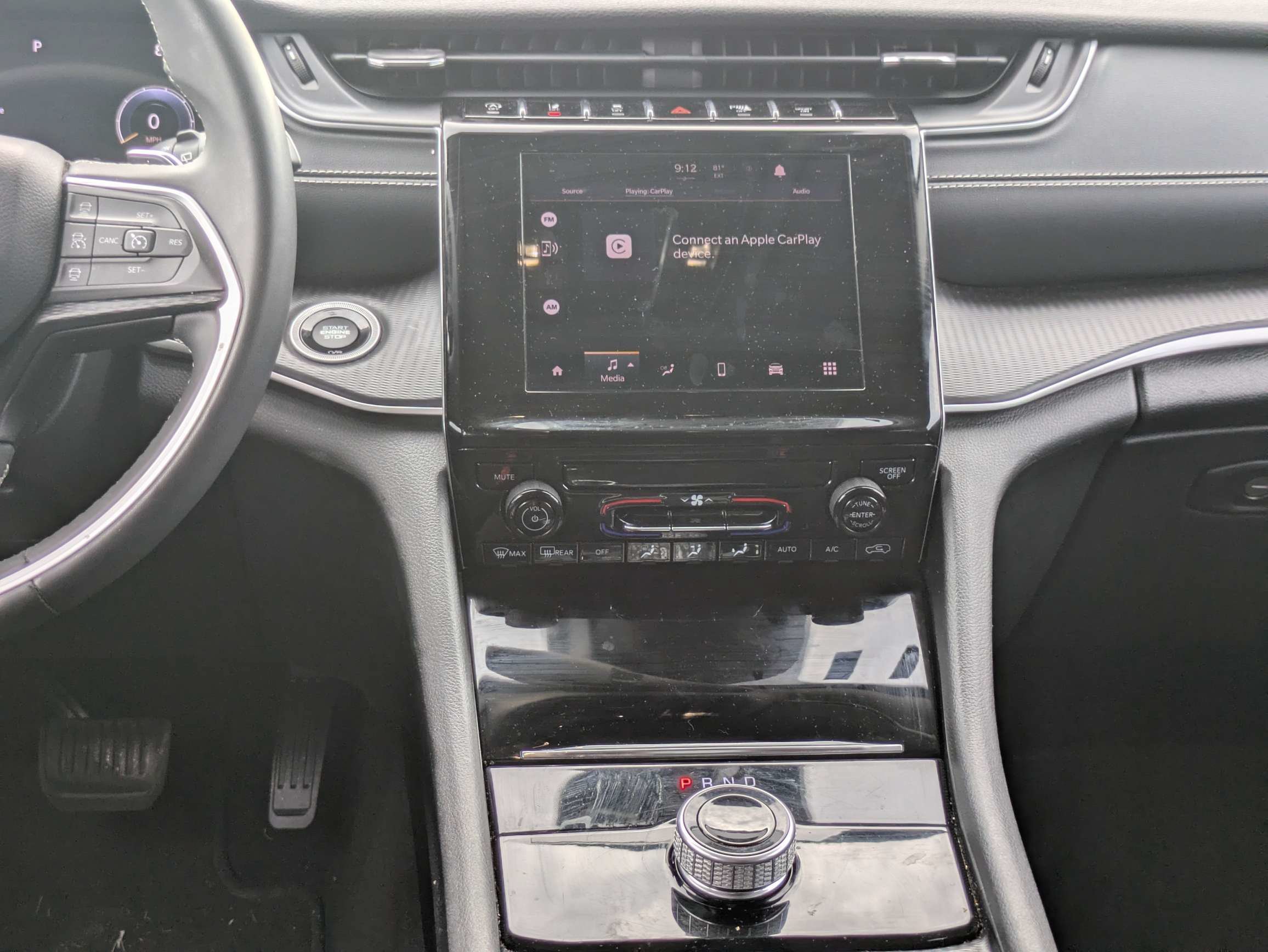 Used 2023 White Jeep Laredo image 15