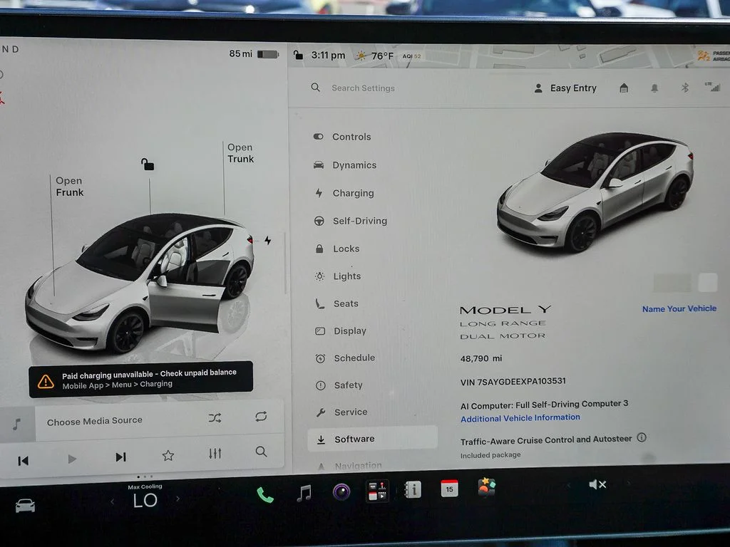 Used 2023 White Tesla Long Range image 24