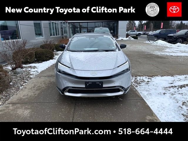 2026 Toyota Prius Plug-in Hybrid XSE - Photo 8