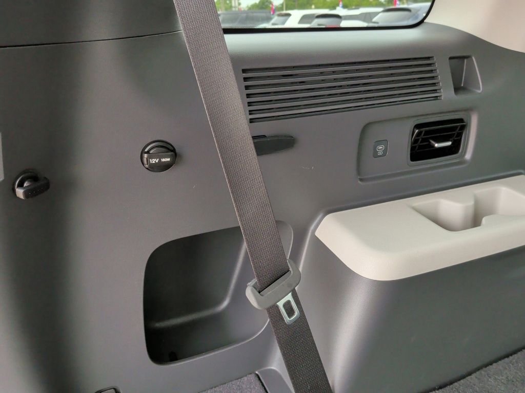 Used 2026 White Hyundai SEL image 38