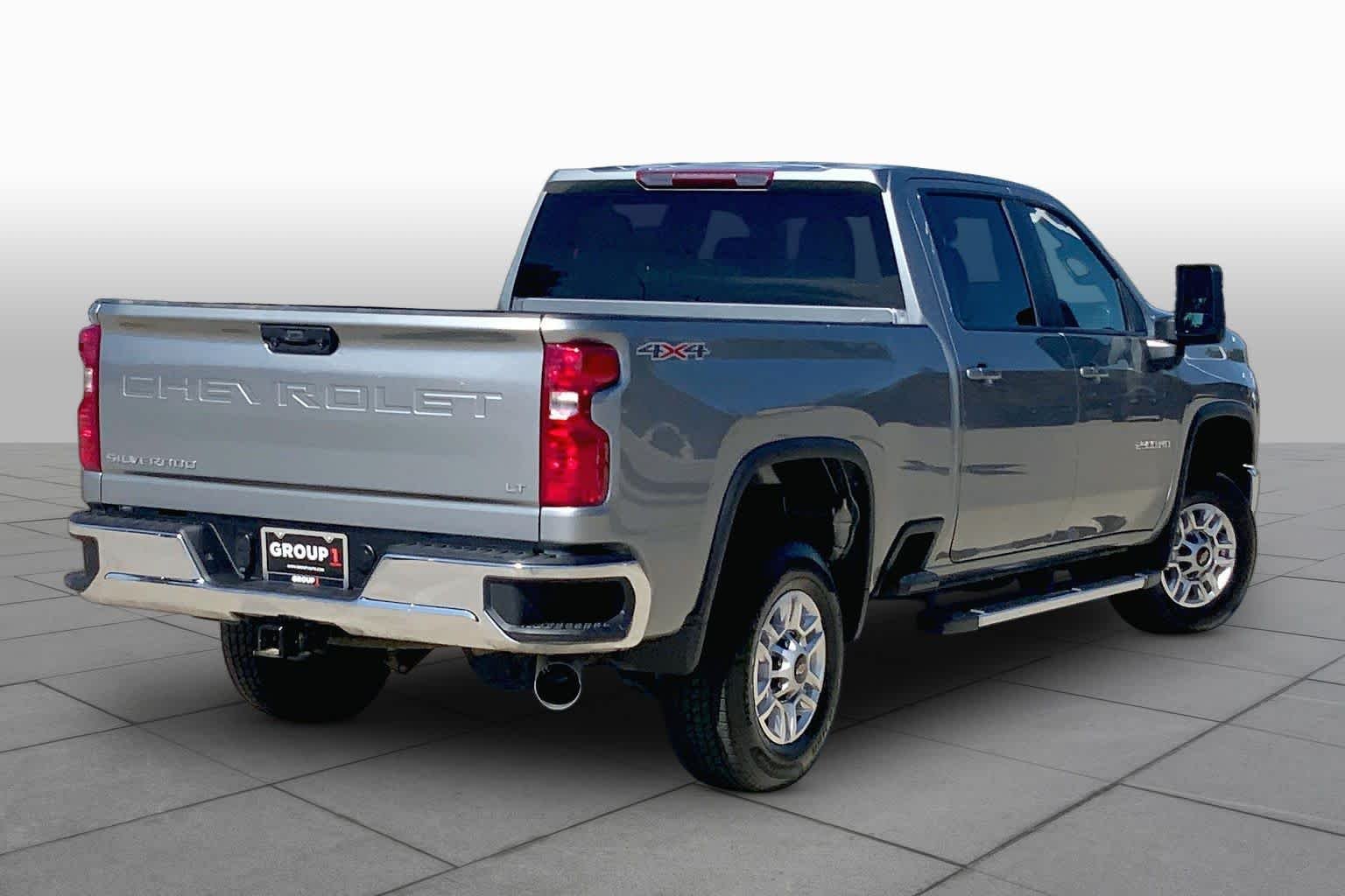 Used 2026 Sterling Gray Metallic Chevrolet LT image 13