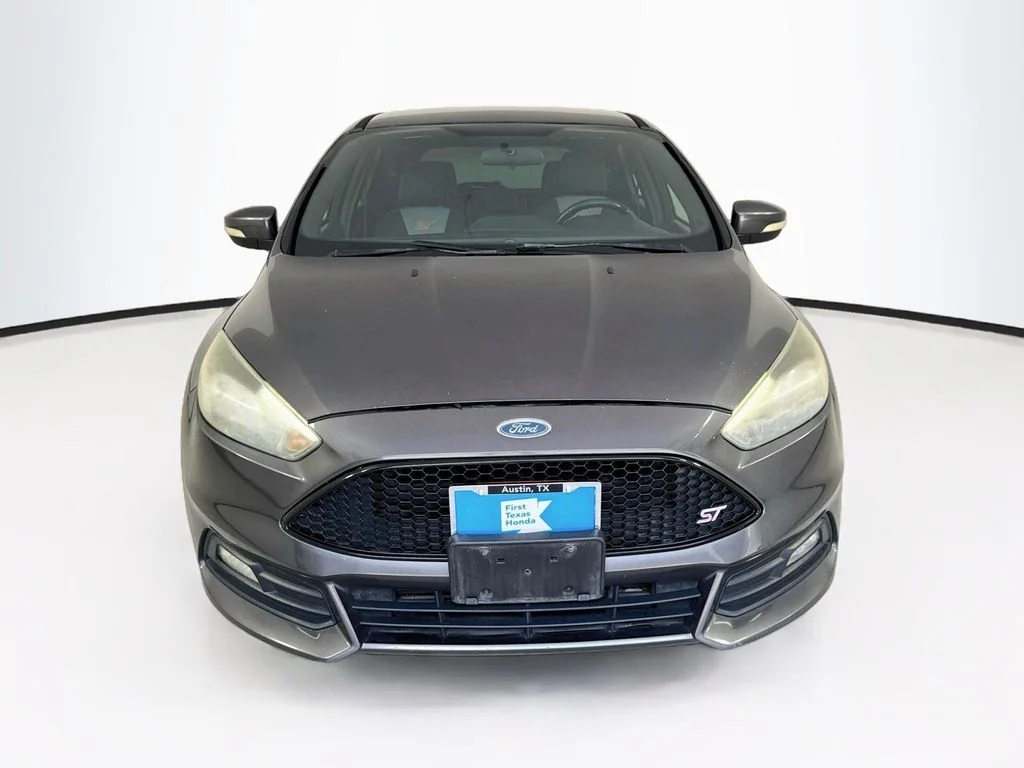 Used 2015 Magnetic Ford ST image 2