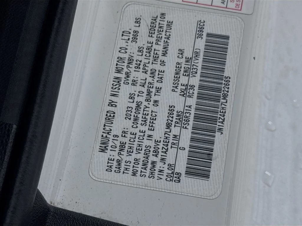 Used 2020 White Nissan Base image 34