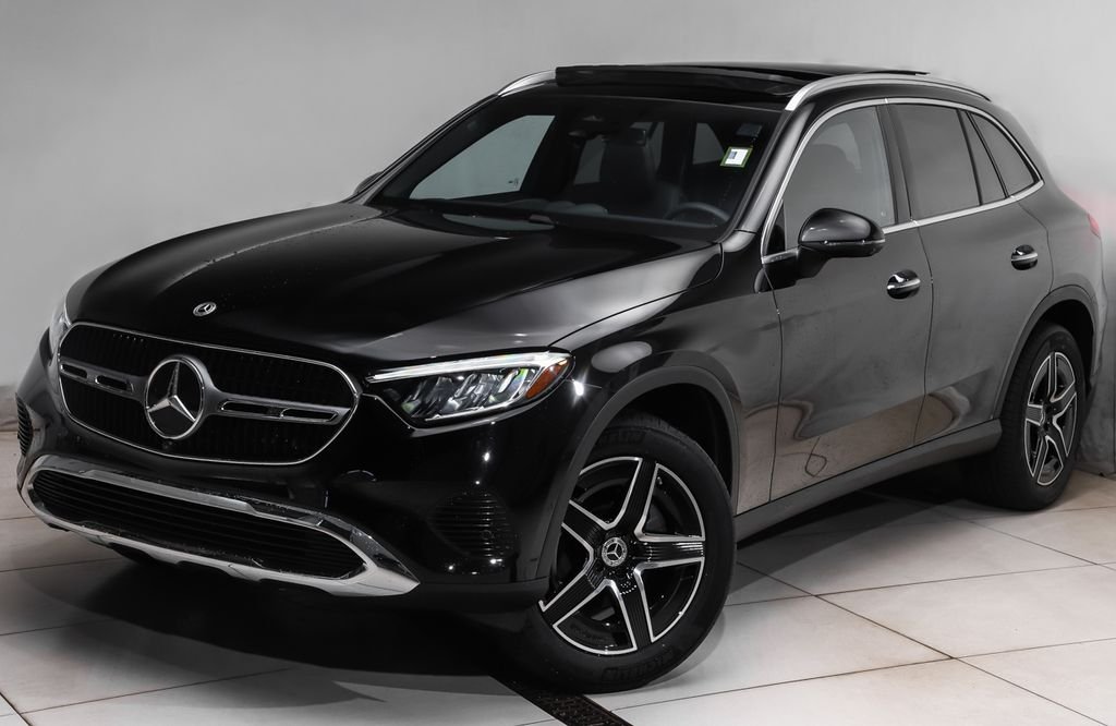 New 2026 Black Mercedes-Benz GLC 300 image 1