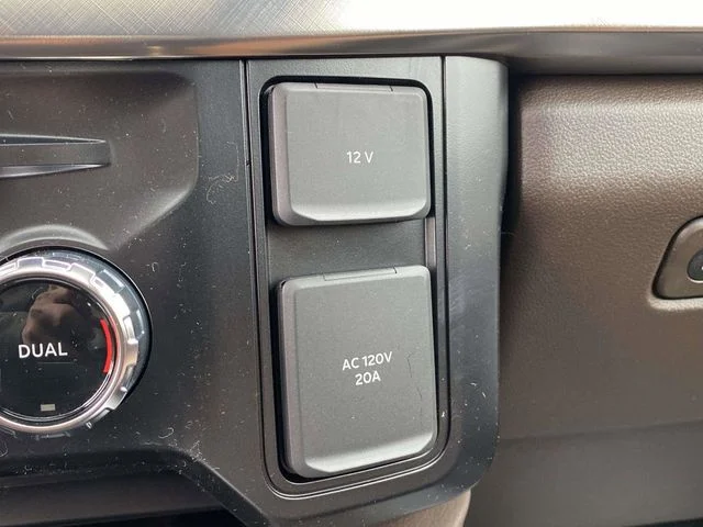 New 2026 Glacier Gray Metallic Tri-Coat Ford F-250® King Ranch® image 23