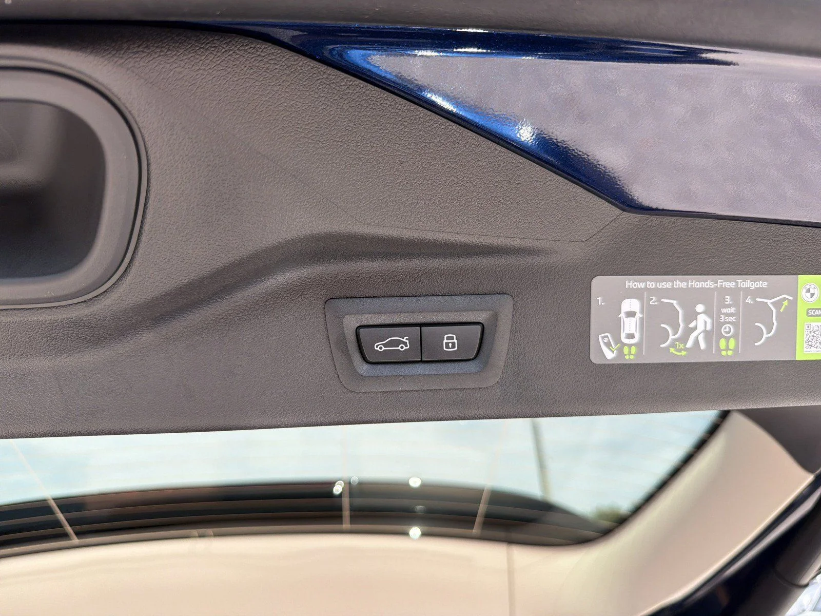 New 2027 Tanzanite Blue II Metallic BMW xDrive40i image 13