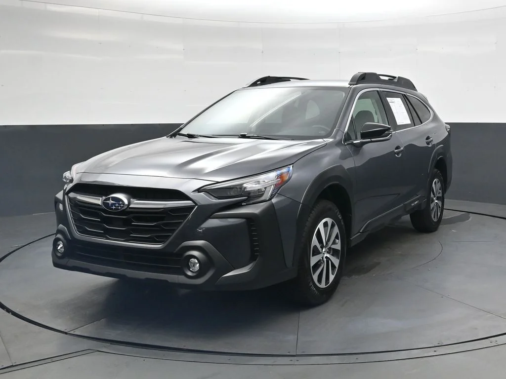 Used 2025 Gray Subaru Premium image 13