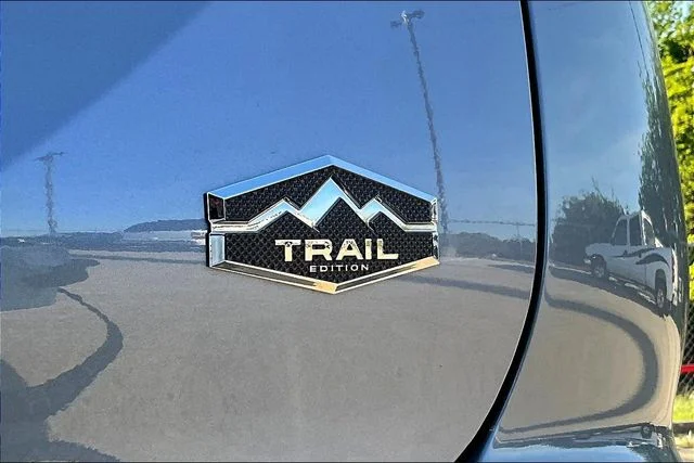 New 2026 Gray Mitsubishi TRAIL EDITION S-AWC image 9