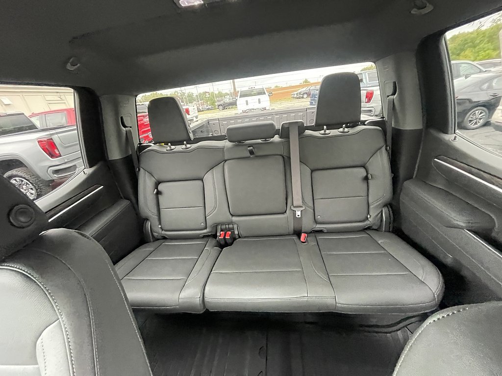 2026 GMC Sierra 1500 SLT - Photo 18