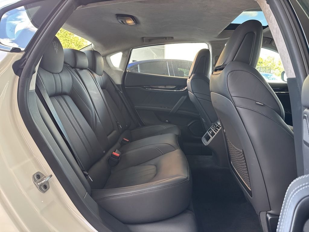Certified Used 2022 Bianco Maserati Modena image 17