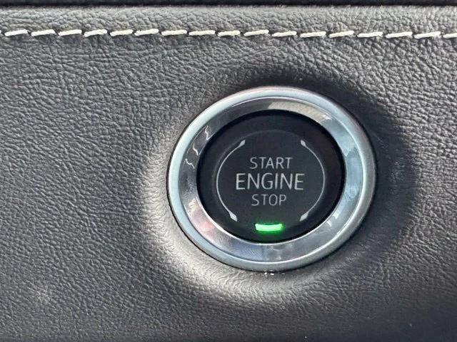 Used 2025 Black Raven Cadillac Premium Luxury image 39