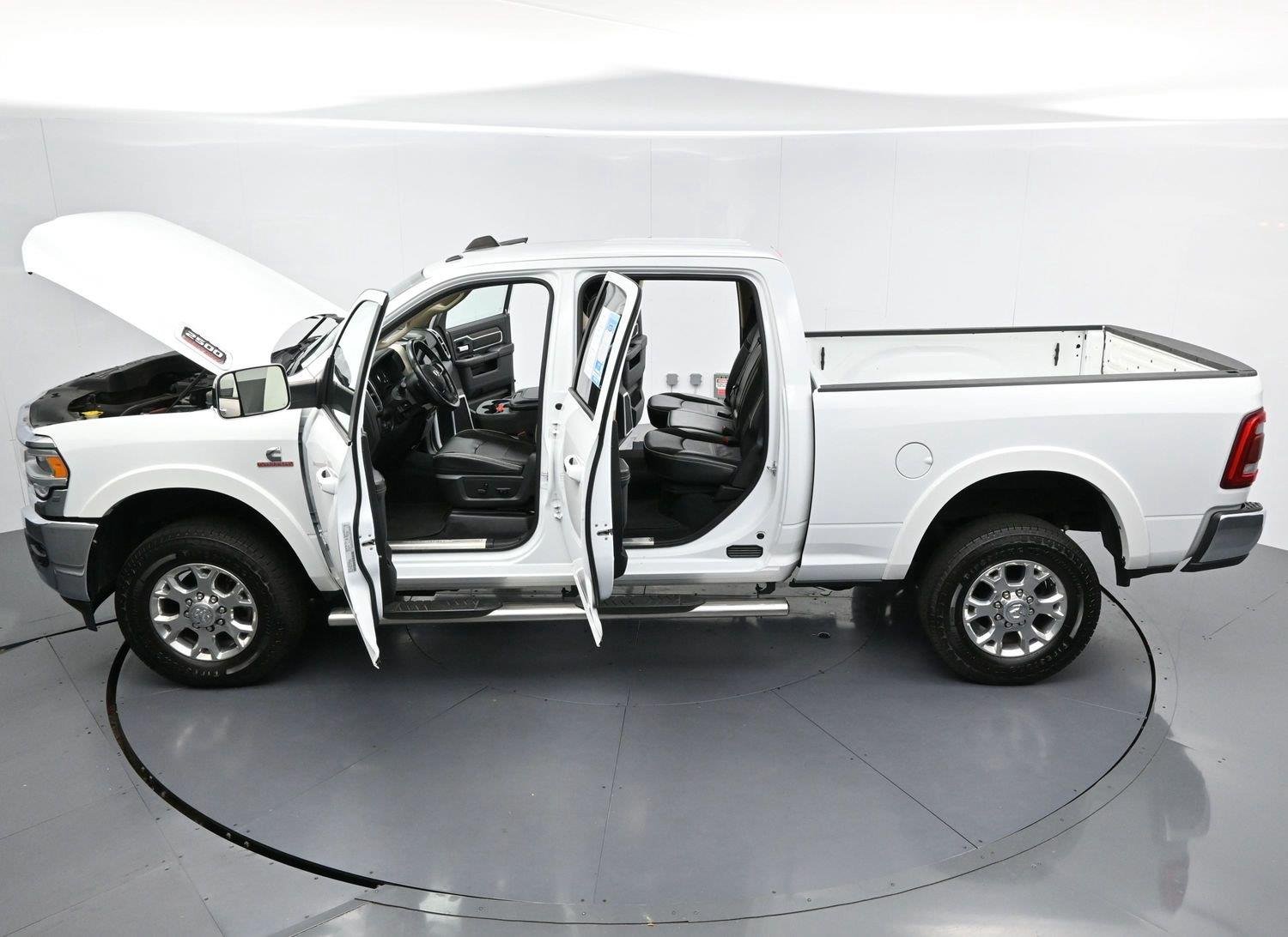 Used 2022 Bright White Clearcoat Ram Laramie image 44