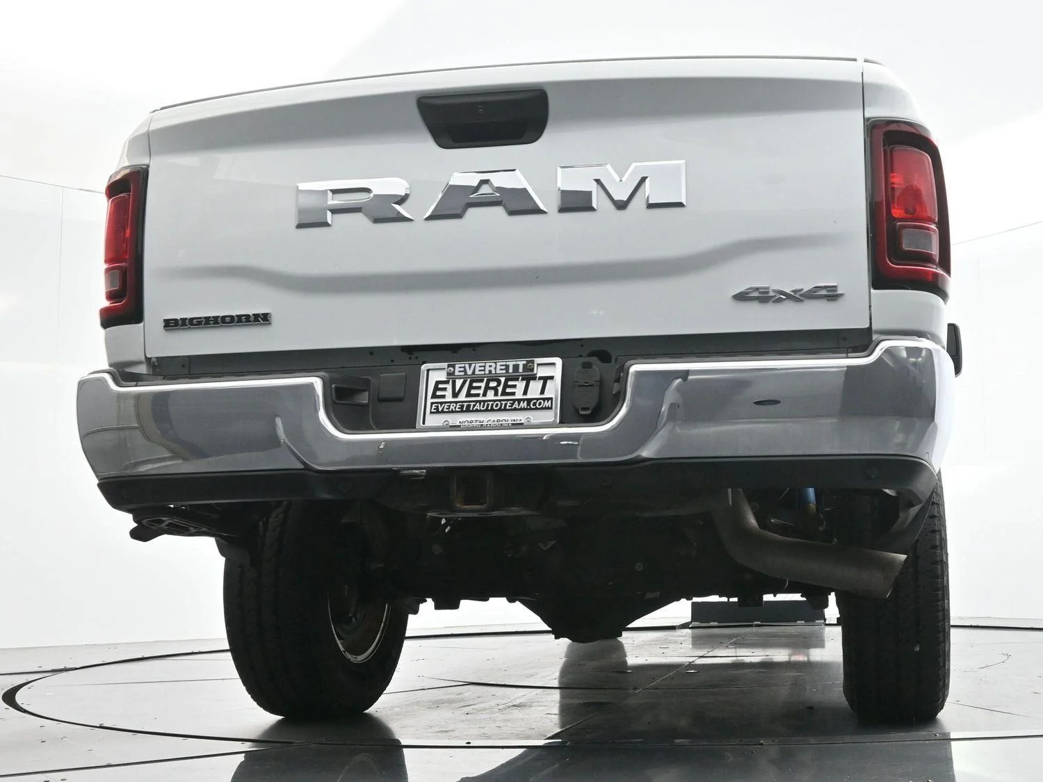 Used 2025 White Ram Big Horn image 48