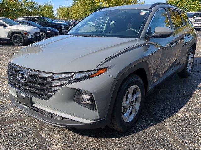Used 2024 Gray Hyundai SEL image 3