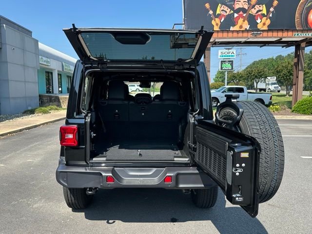 2025 Jeep Wrangler 4-Door Sahara - Photo 13