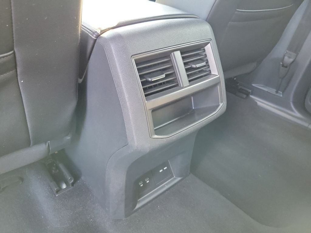 Certified Used 2023  Volkswagen 2.0T SE w/Technology image 12