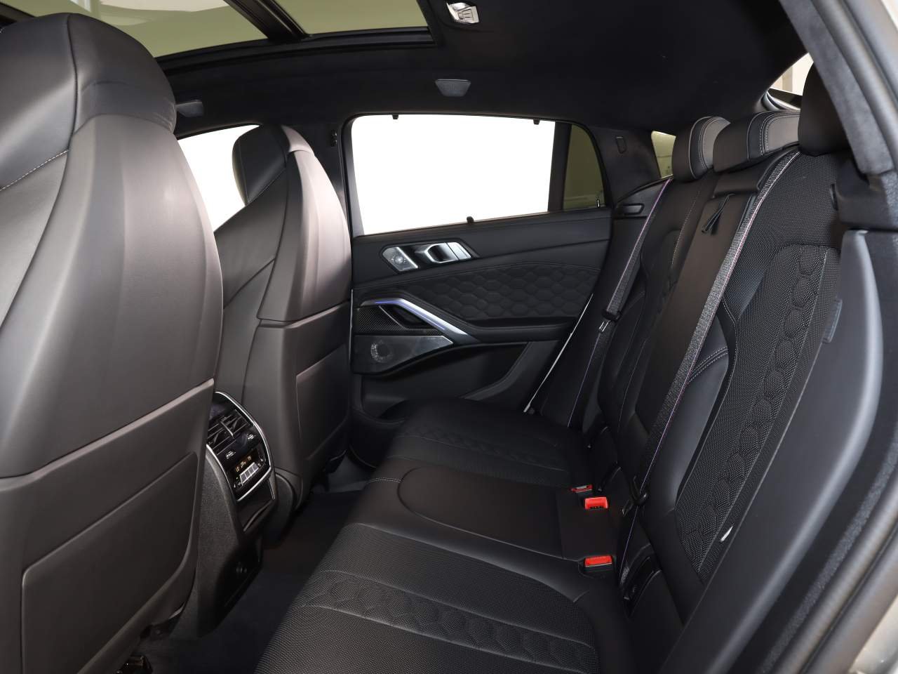 Used 2021 Donington Grey Metallic BMW  image 15