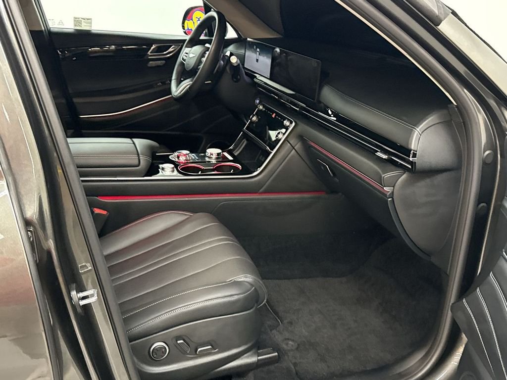 Used 2025 Gray Genesis 2.5T image 16