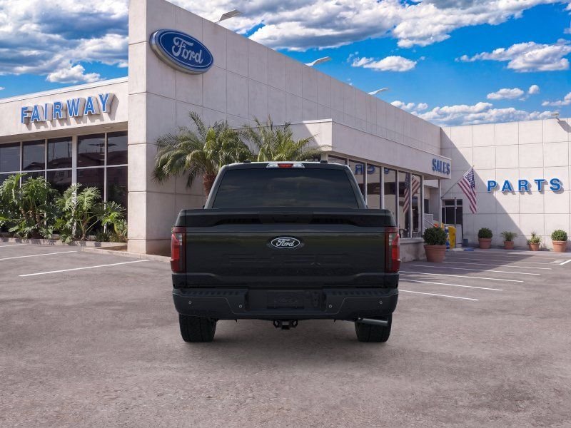 New 2026 Agate Black Metallic Ford XLT image 5