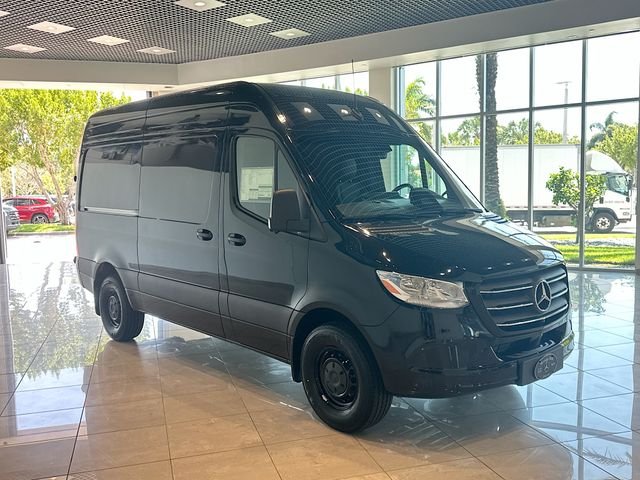 2026 Mercedes-Benz Sprinter 2500 Cargo 144 WB