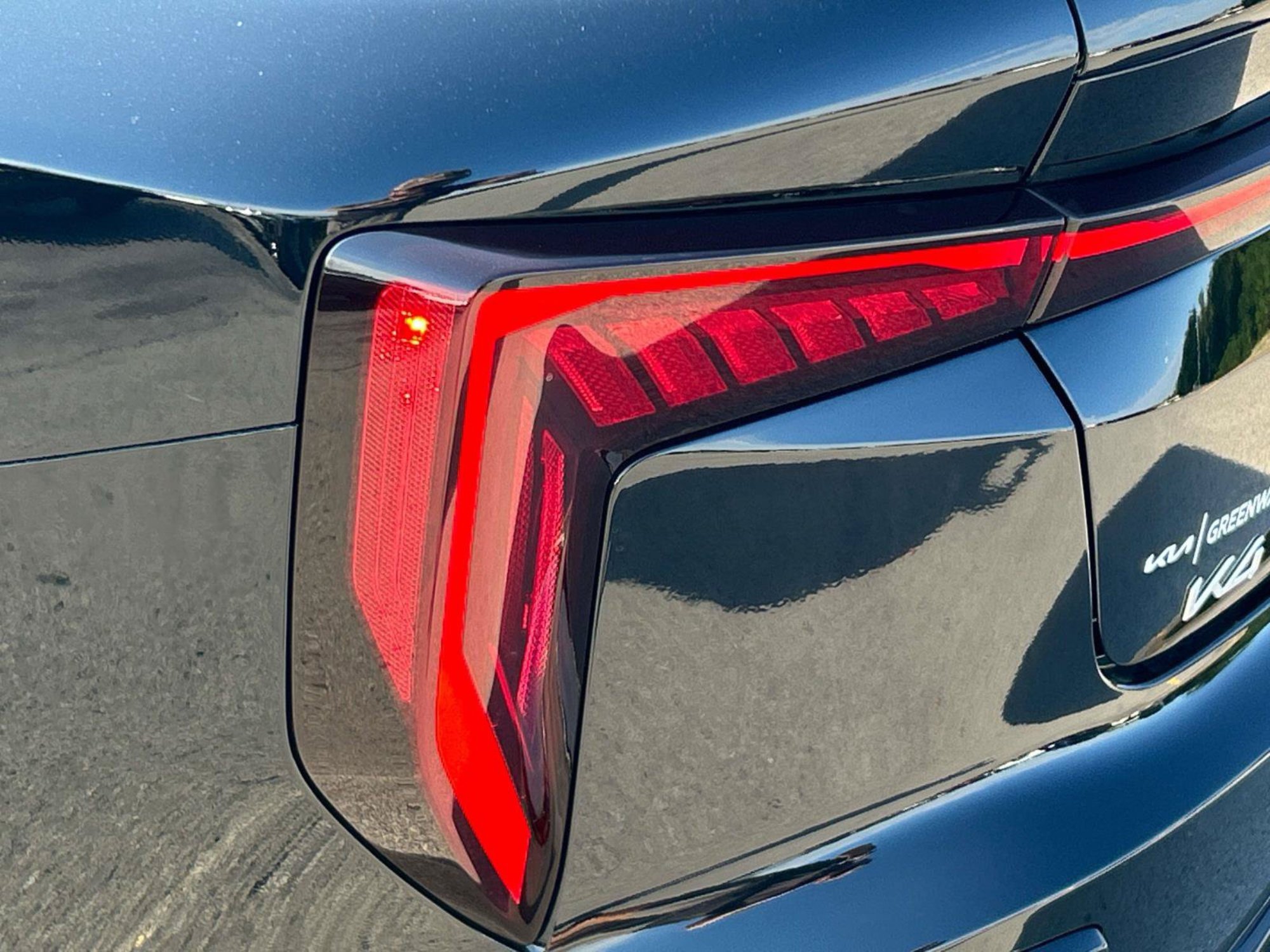 New 2027 Aurora Black Pearl Kia GT-Line image 30