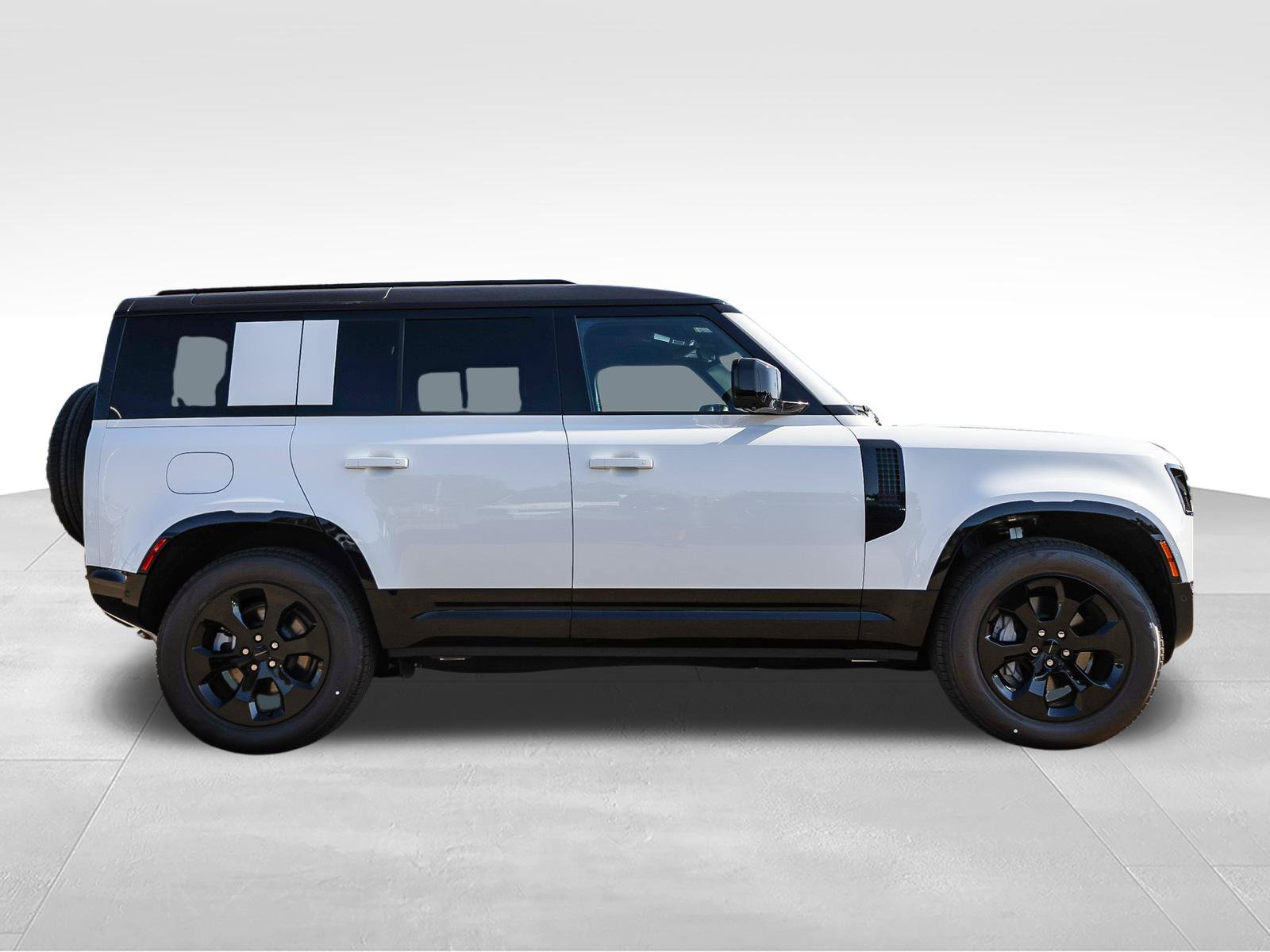 New 2026 Fuji White Land Rover X-Dynamic SE image 4