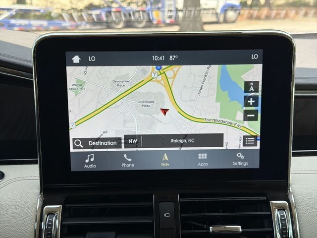 Used 2019 Black Lincoln Reserve image 18