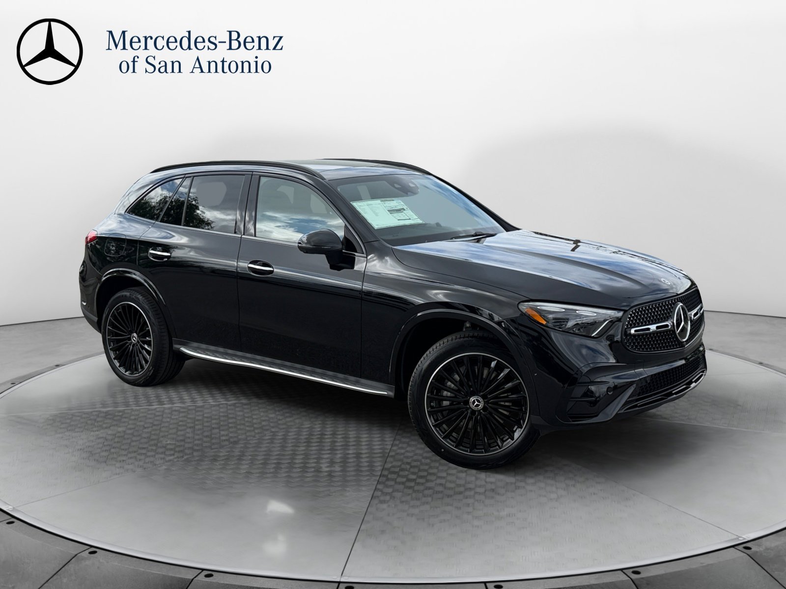 2026 Mercedes-Benz GLC Base