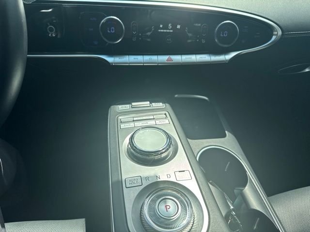 Used 2025 White Genesis 2.5T image 14