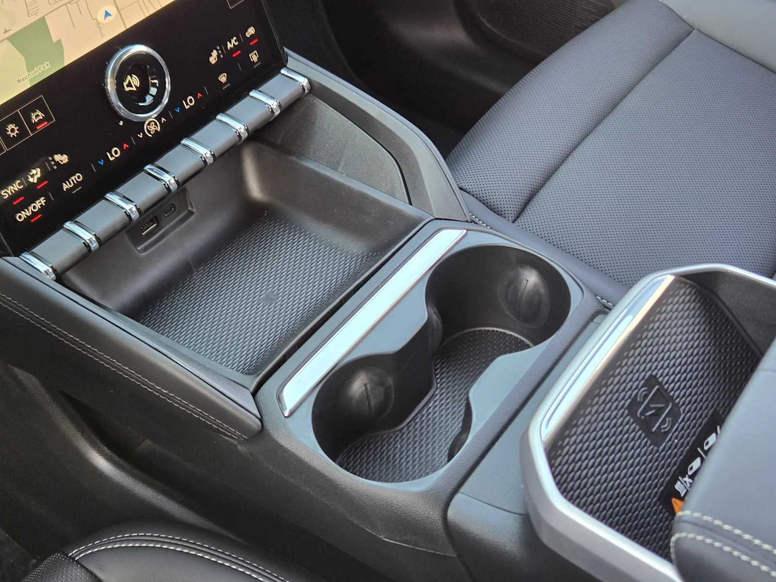 2027 GMC Terrain Elevation - Photo 14