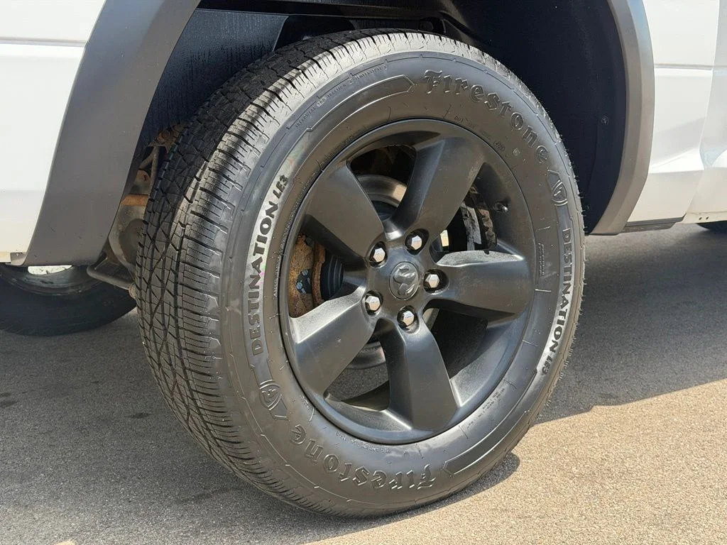 Used 2019 White Ram Warlock image 24