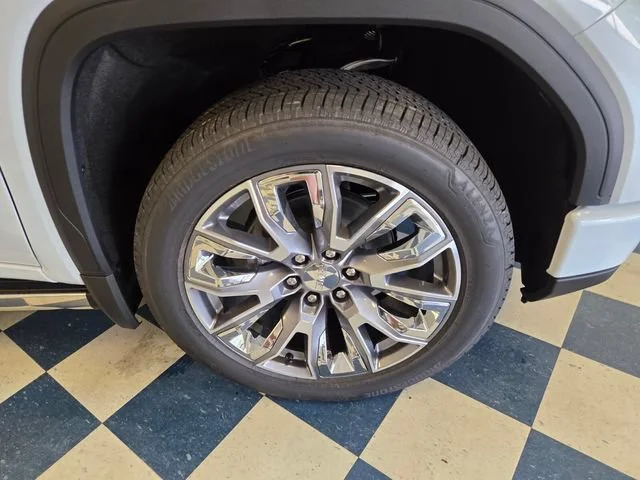 New 2026 Glacier White Tricoat GMC Denali image 11
