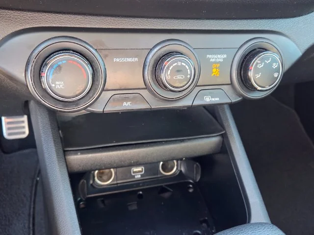 Used 2022 Gray Kia LXS image 20