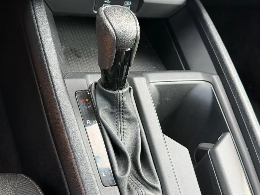 Used 2023  Honda EX image 25