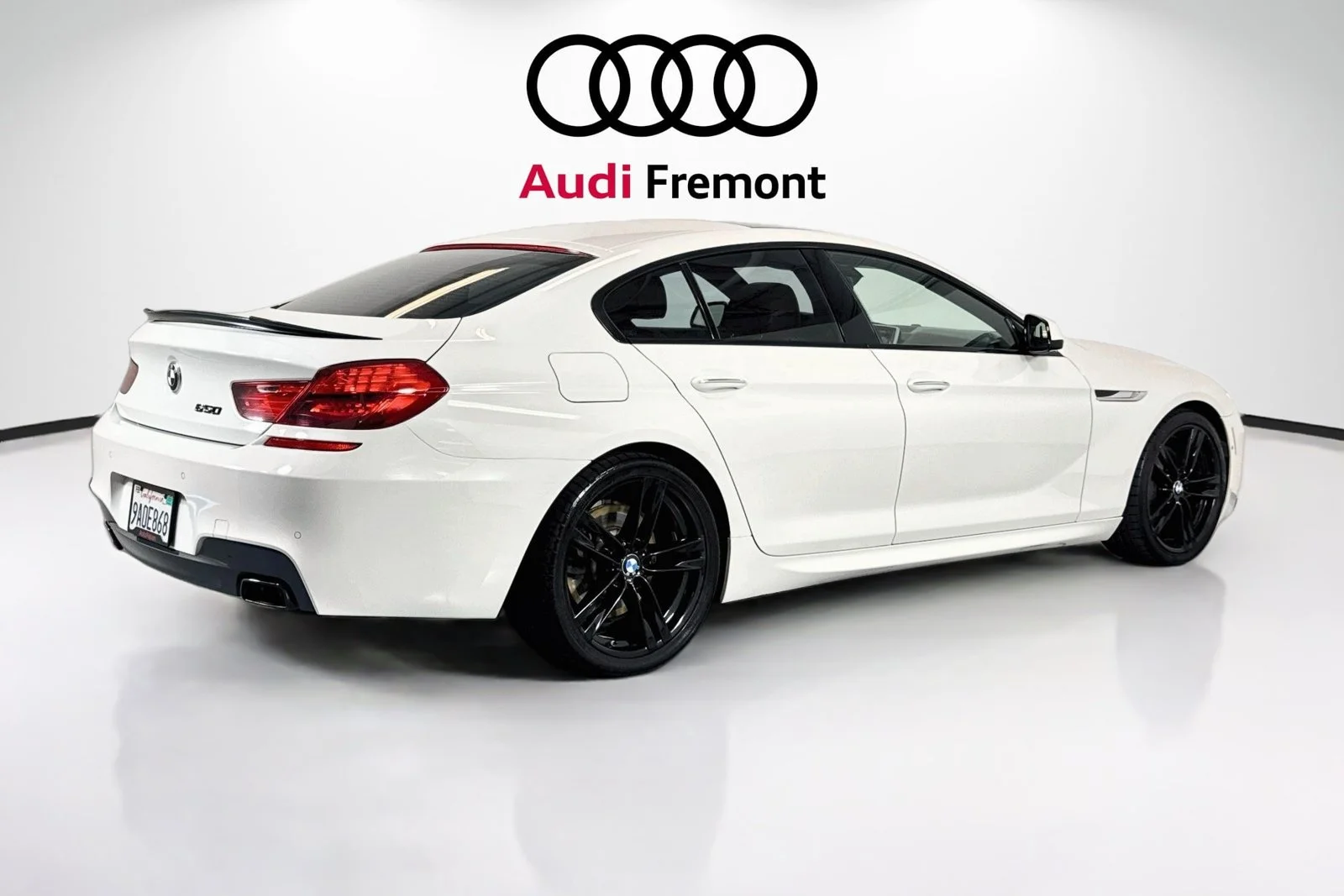 Used 2015 Alpine White BMW 650i image 5