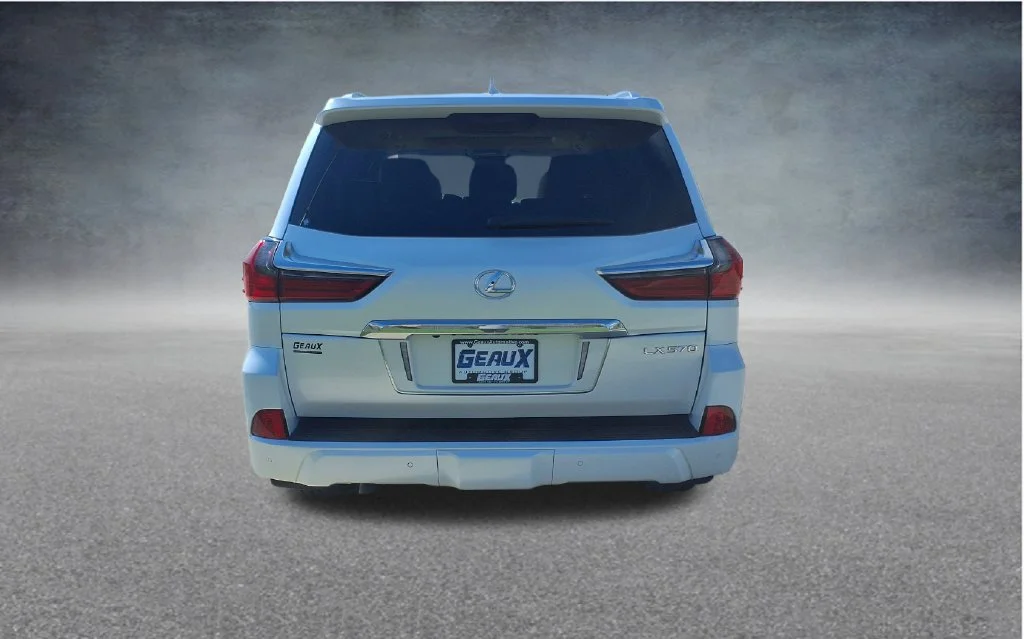 Used 2021 White Lexus 570 image 6