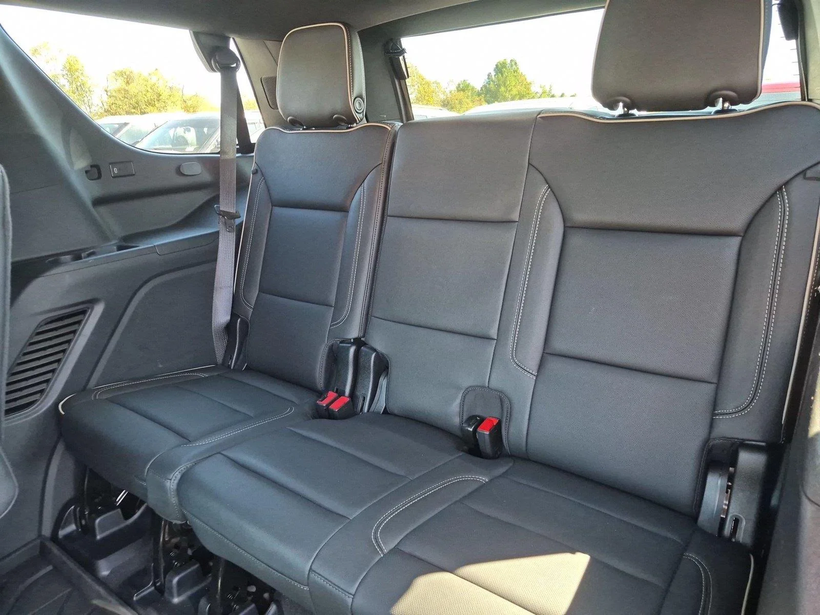 Used 2024 Black Chevrolet Premier image 33