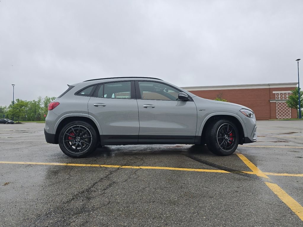 New 2026 MANUFAKTUR Alpine Grey Mercedes-Benz GLA 35 AMG® image 54