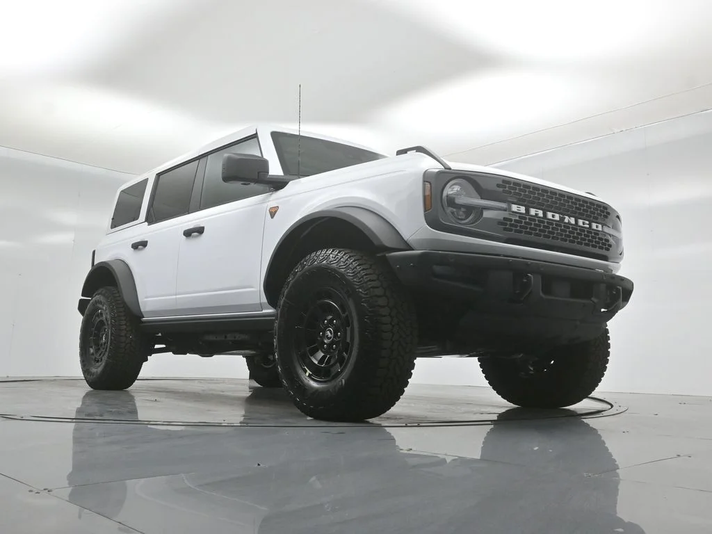 New 2026 Oxford White Ford Badlands image 44