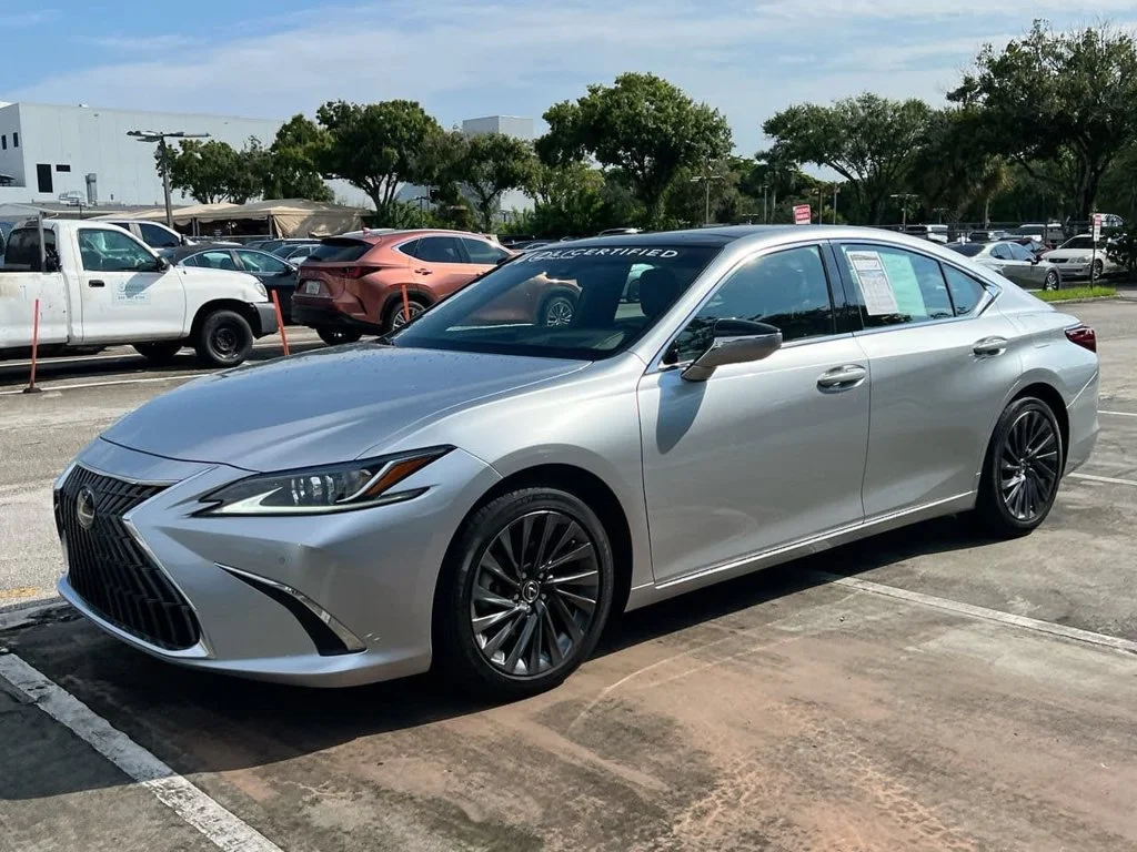 Certified Used 2024 IRIDIUM Lexus 350 Luxury image 3
