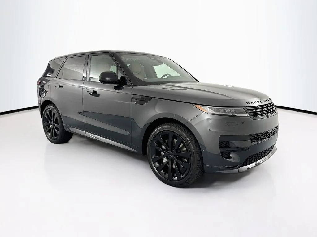 New 2026 Carpathian Grey Land Rover Dynamic SE image 3