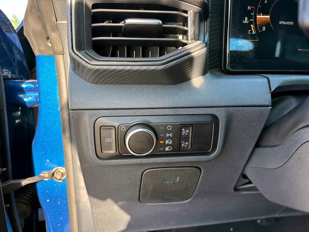 Used 2024 Blue Ford EcoBoost image 13