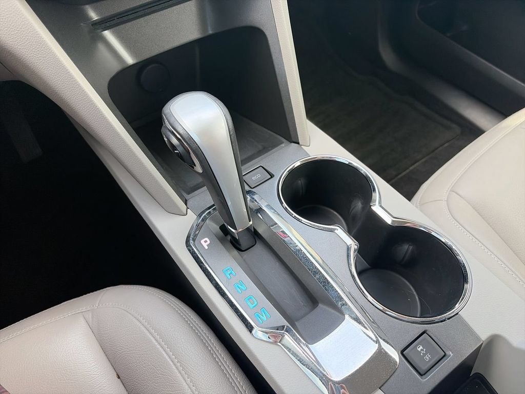 Used 2015 Silver Chevrolet LT image 19